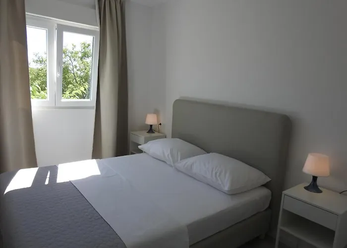 Salvia Apartman *